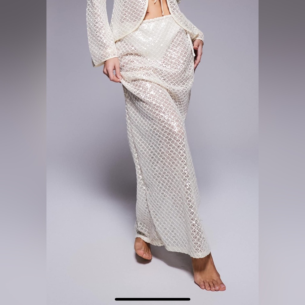 Elegant Cream Lace Two-Piece Set